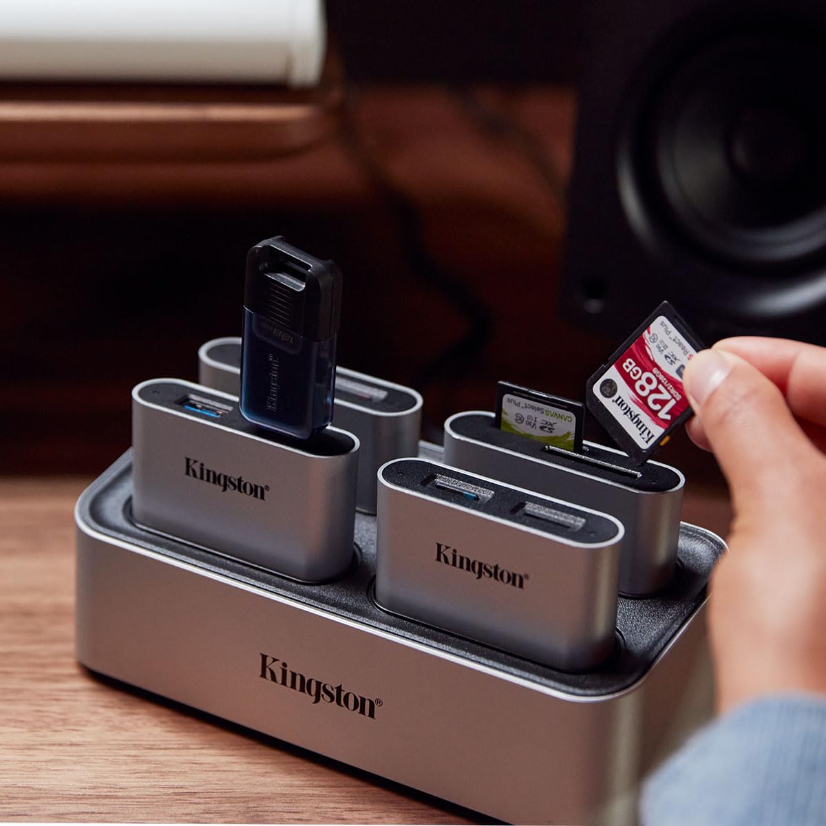 kingston-workflow-station-minihub-usb-a-usb-c-5g-lecteur-microsd-uhs-ii image 5